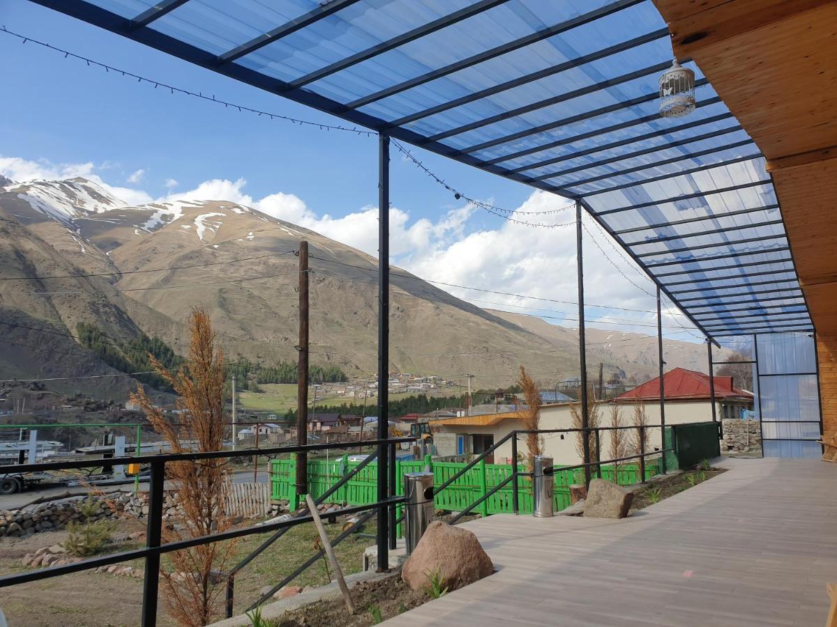 Hotel Tornisa Kazbegi ภายนอก รูปภาพ