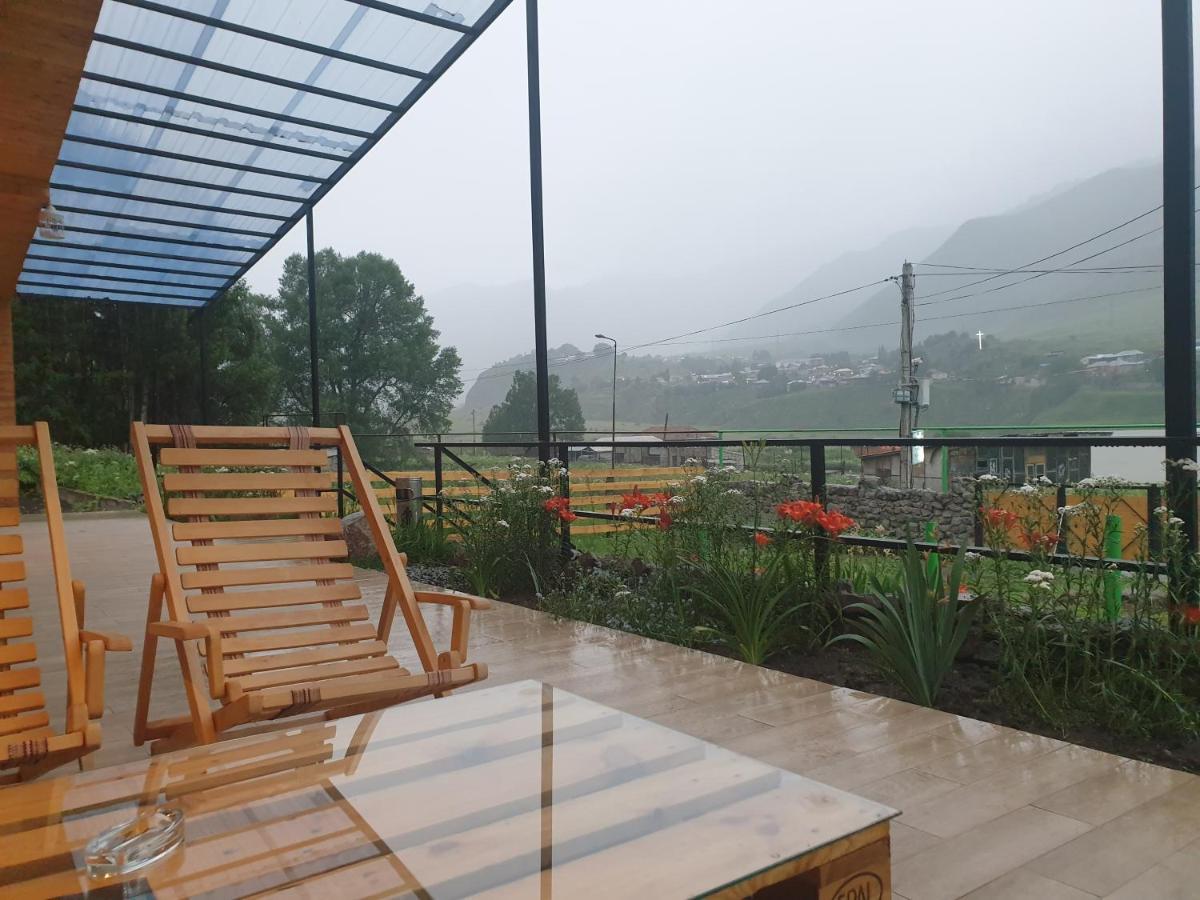 Hotel Tornisa Kazbegi ภายนอก รูปภาพ