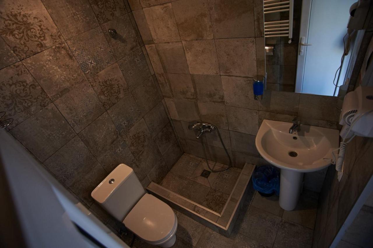 Hotel Tornisa Kazbegi ภายนอก รูปภาพ